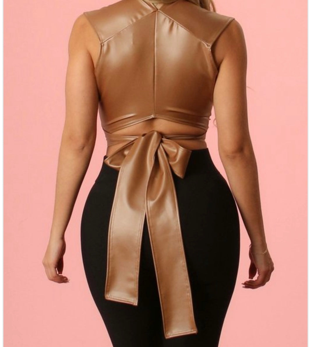 SLEEVELESS FASHION TOP