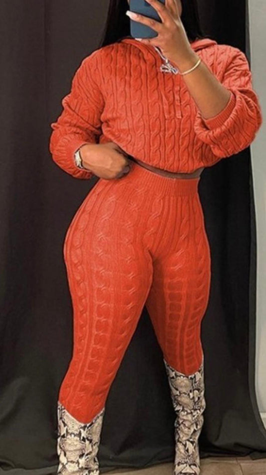 ORANGE TWO-PIECE SWEATER SET WITH HOOD